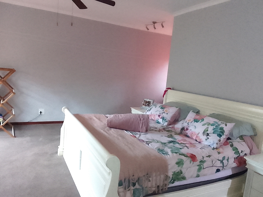 3 Bedroom Property for Sale in Protea Park North West